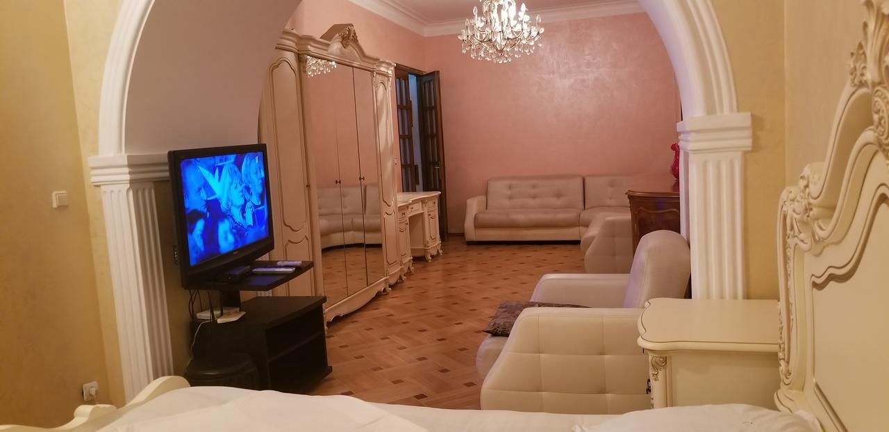 Apartment Irma Rustaveli 57 바투미 외부 사진